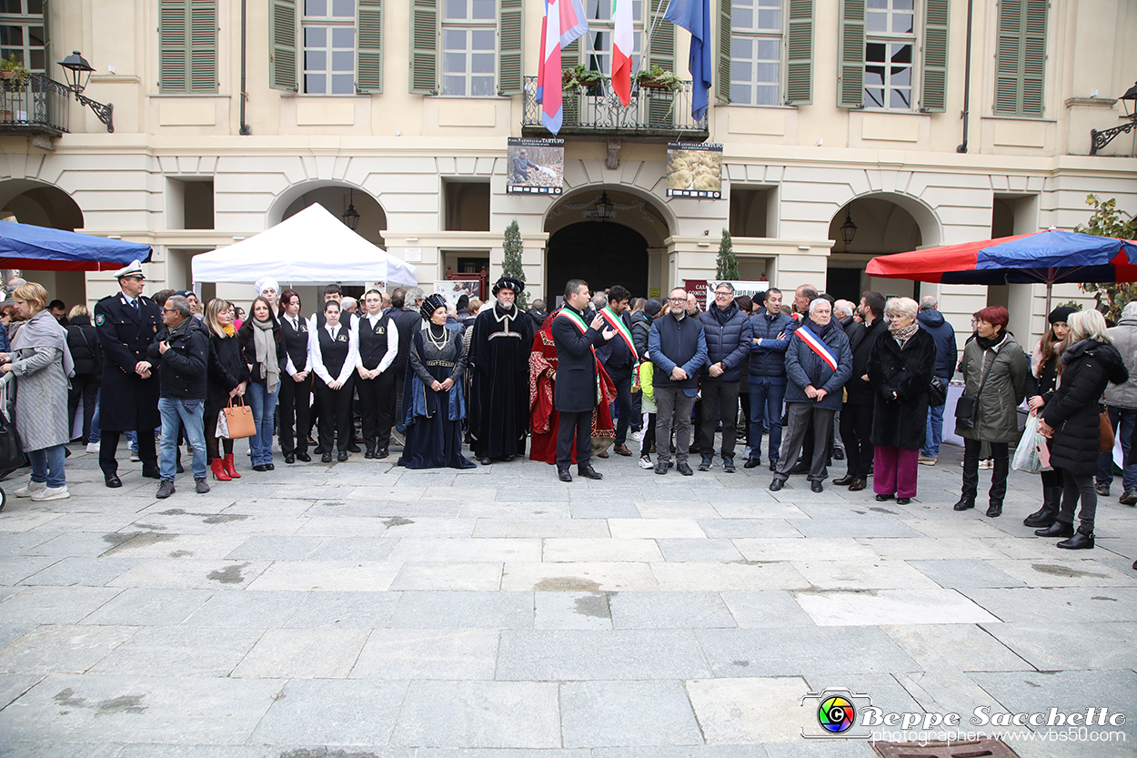 VBS_6714 - Fiera dei Santi - 12.ma Fiera Nazionale del Tartufo.jpg